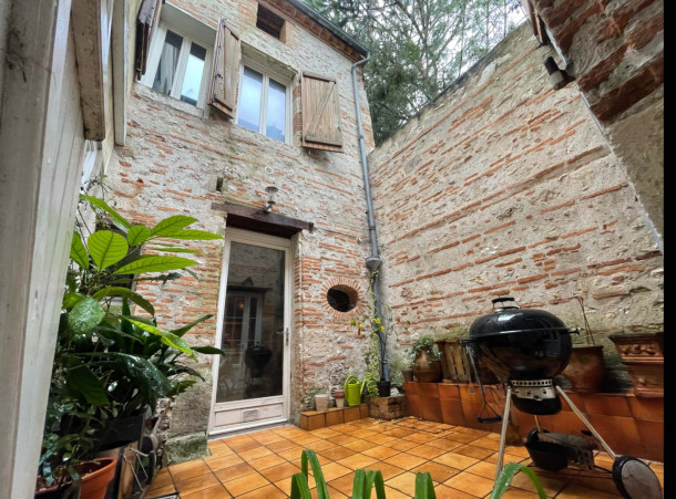 EXCLUSIVITE - AGEN COEUR DE VILLE - BELLE MAISON DE VILLE RENOVEE